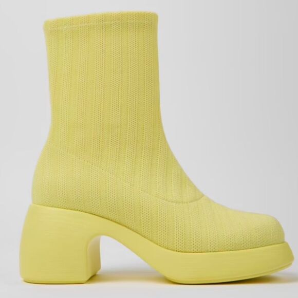 Camper Thelma chunky platform sock boots, Yellow,NWOT Flaw dirt spots, Size 7.5 - Picture 1 of 16